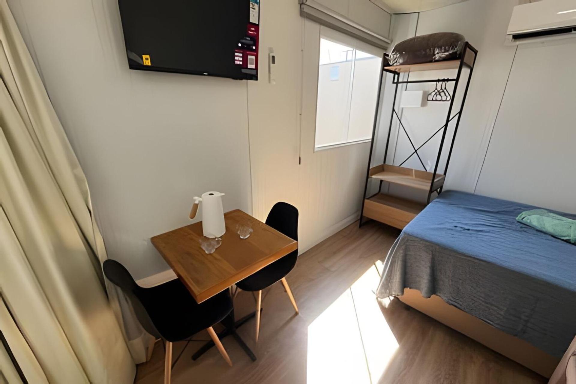 Ln Apartment *